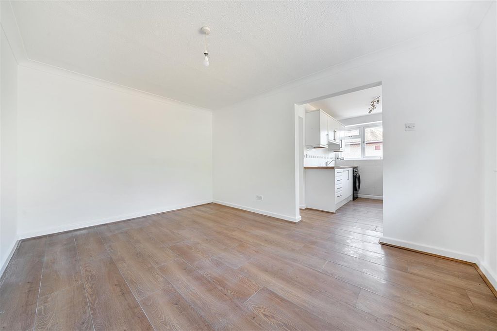 Property photo 3 of 15 1-6A58Ddbc7F920-1495431-16-6A5899544714E-1.Jpg