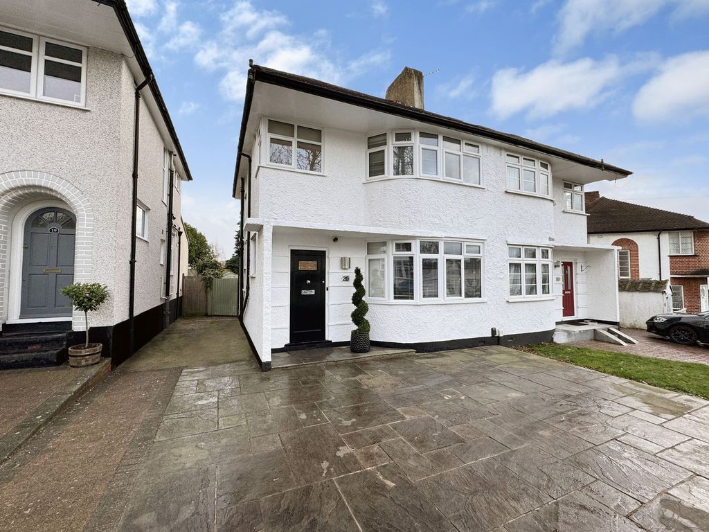 Property photo 1 of 17