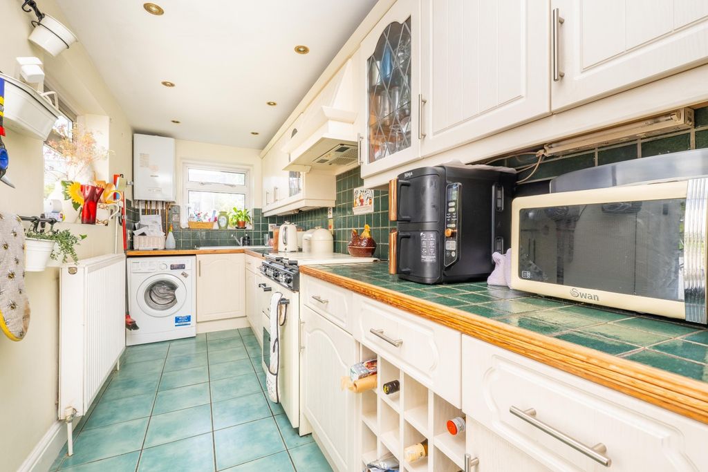 Property photo 3 of 15 Picture No. 14