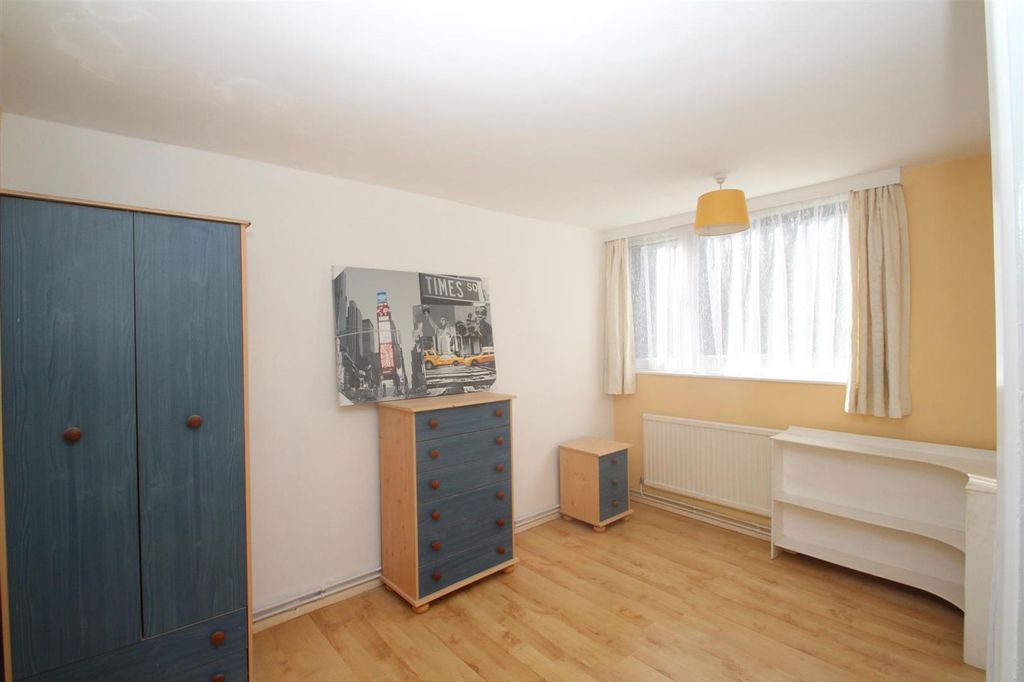 Property photo 3 of 7