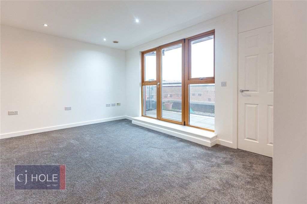 Property photo 3 of 14 Picture No. 22