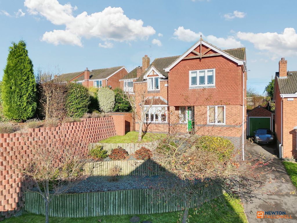 Property photo 1 of 31