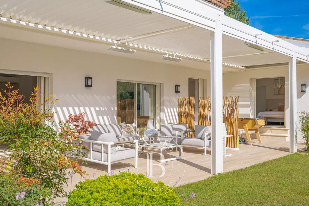 Property photo 3 of 23