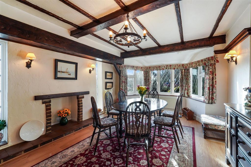 Property photo 3 of 20 Shawley Way