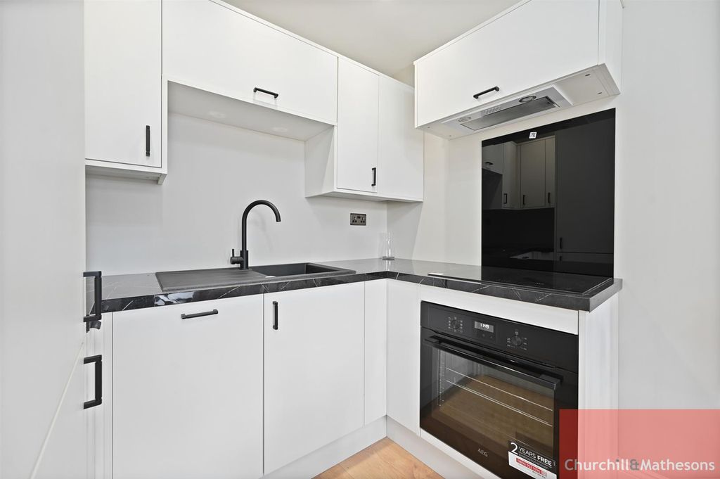 Property photo 3 of 12 R