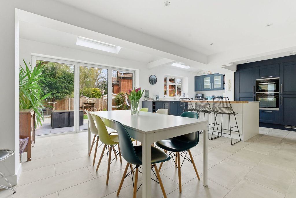 Property photo 3 of 13