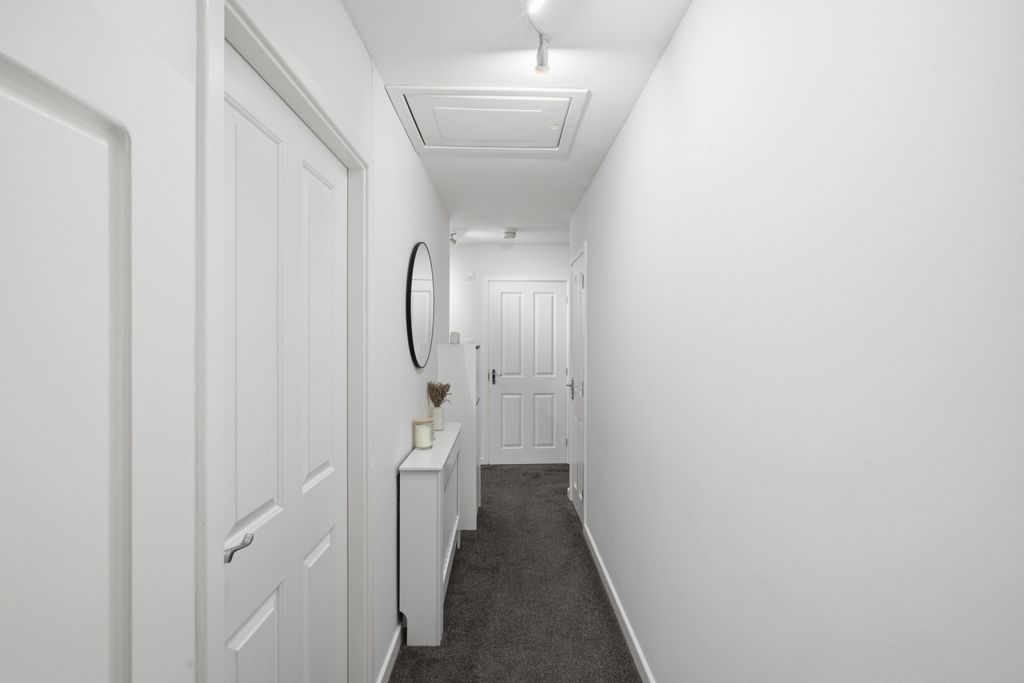 Property photo 3 of 15 2-1-8-John-Neilson-Avenue-Paisley-14
