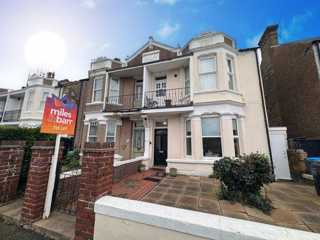 Property photo 1 of 7 Picture No. 16