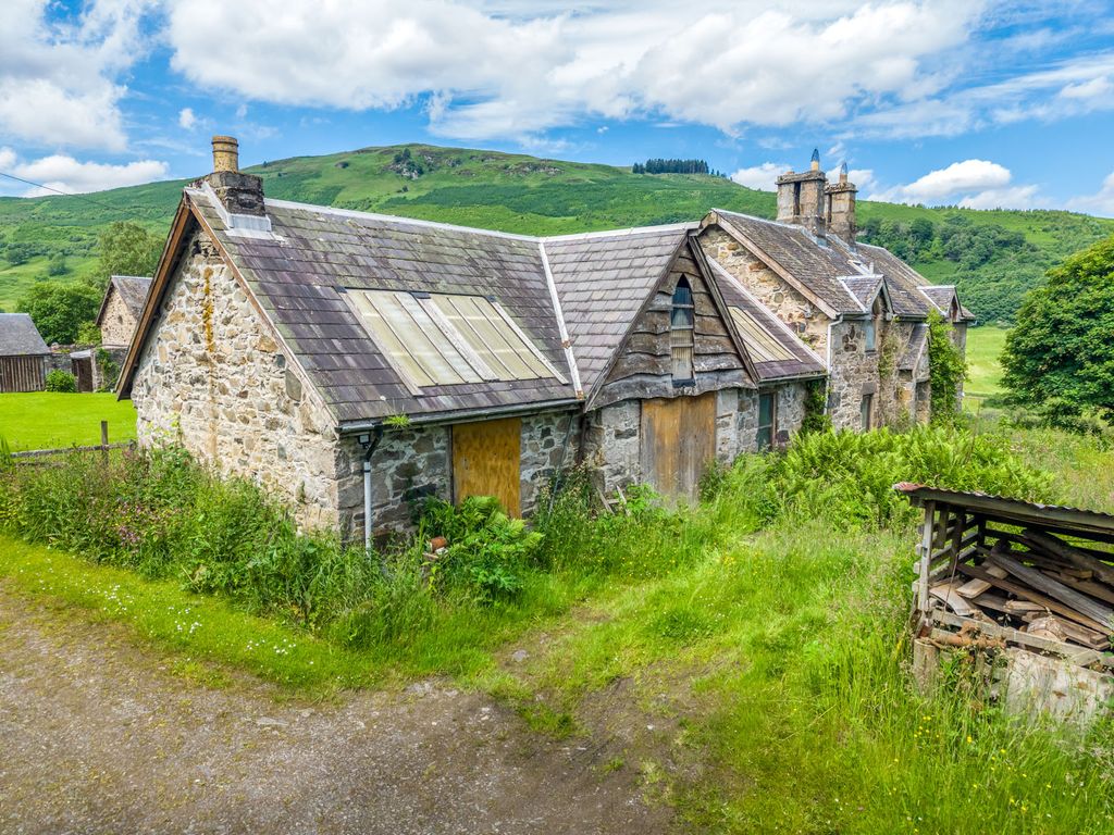 Property photo 3 of 18