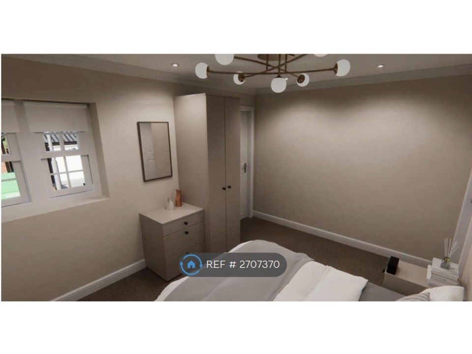 Property photo 3 of 8 Room 3