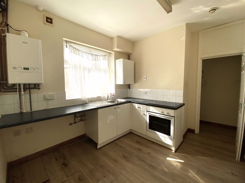 Property photo 2 of 8 Photo 6