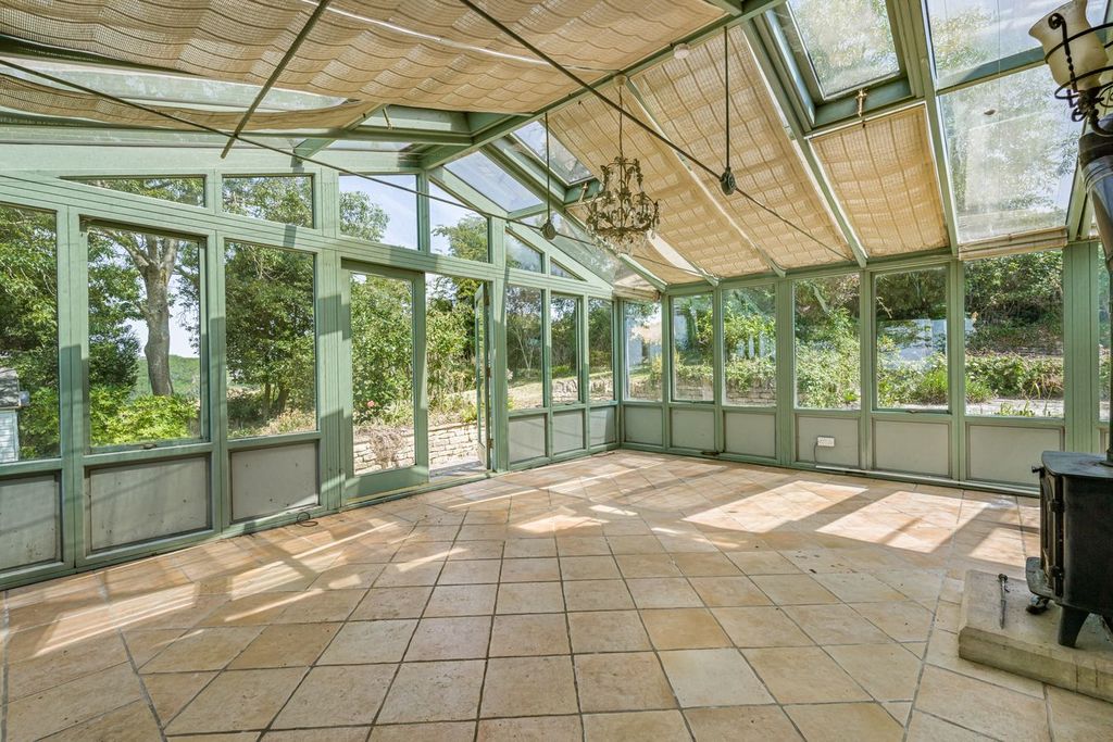 Property photo 3 of 21