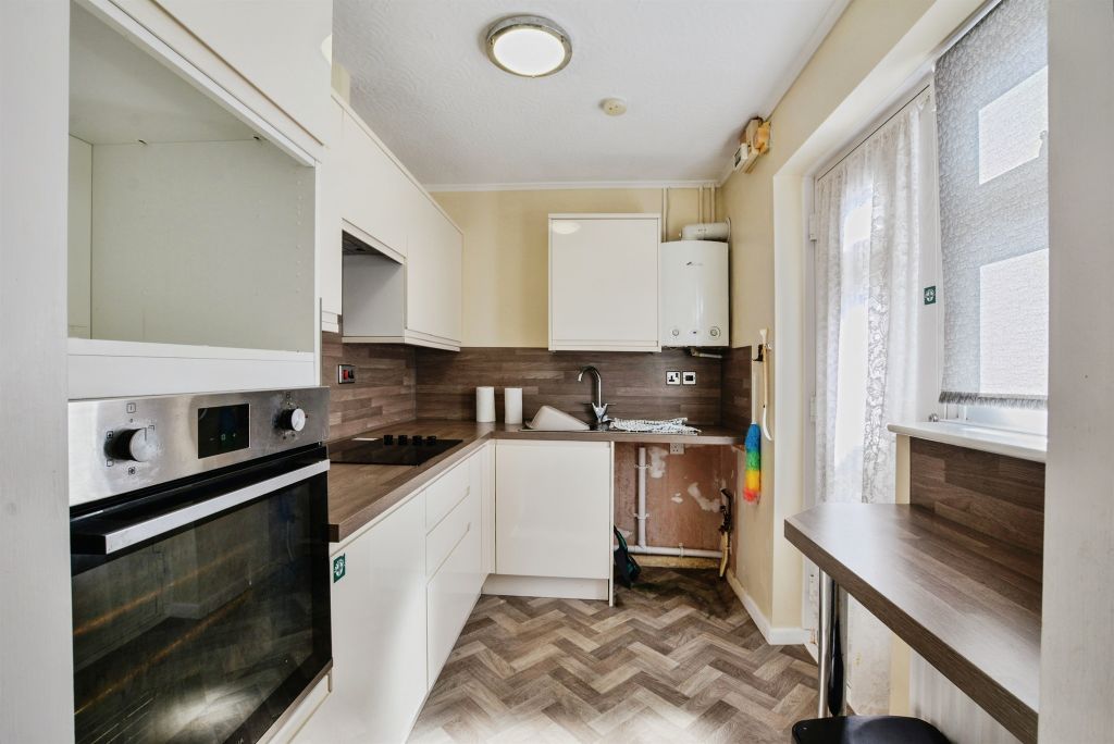 Property photo 3 of 14