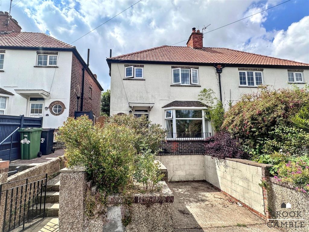 Property photo 1 of 20 01323 438506