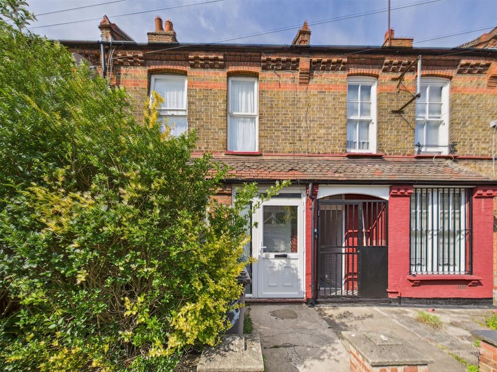 Property photo 1 of 19 Cam01358G0-Pr0164-Still030.Jpg