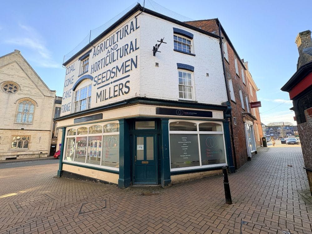 Property photo 2 of 3 Img-4173.Jpg