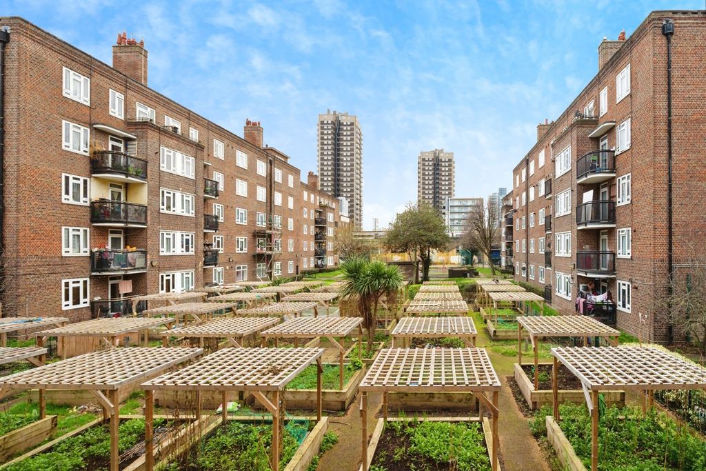 Property photo 2 of 24 Pbox-Img.Jpg