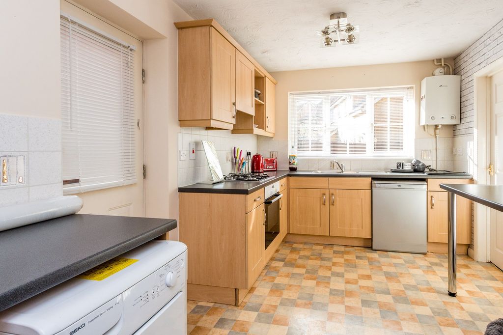 Property photo 3 of 13