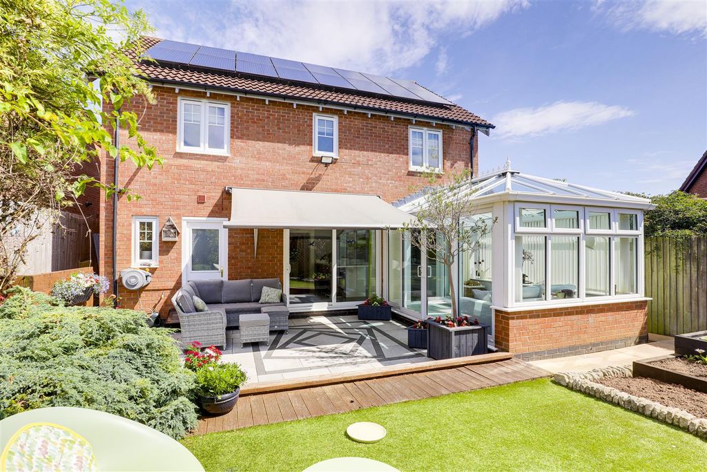 Property photo 3 of 26 8752.Jpg