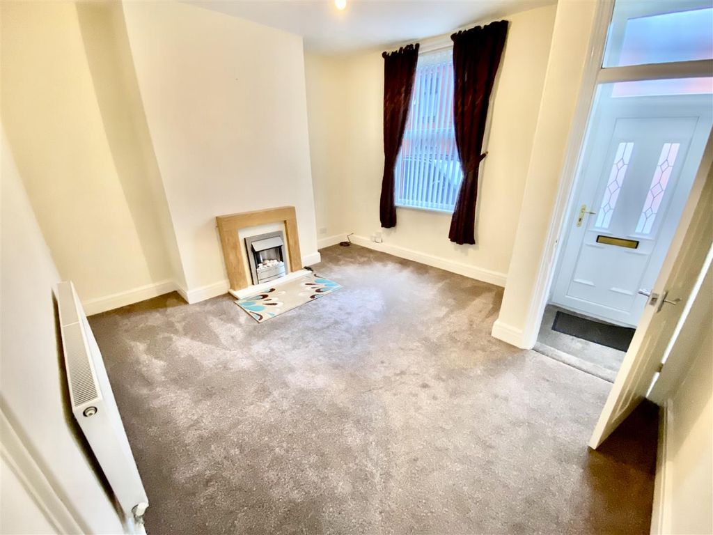 Property photo 2 of 10 Tempimagee5Pxjm.Jpg