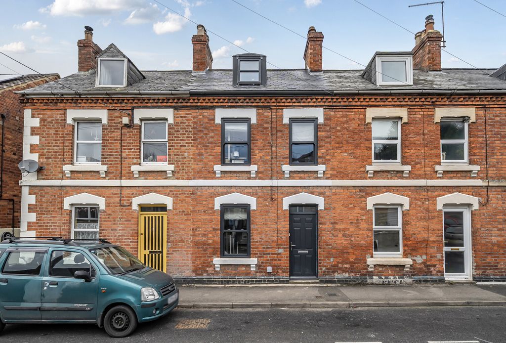 Property photo 1 of 20 1418321-1-699F10B...