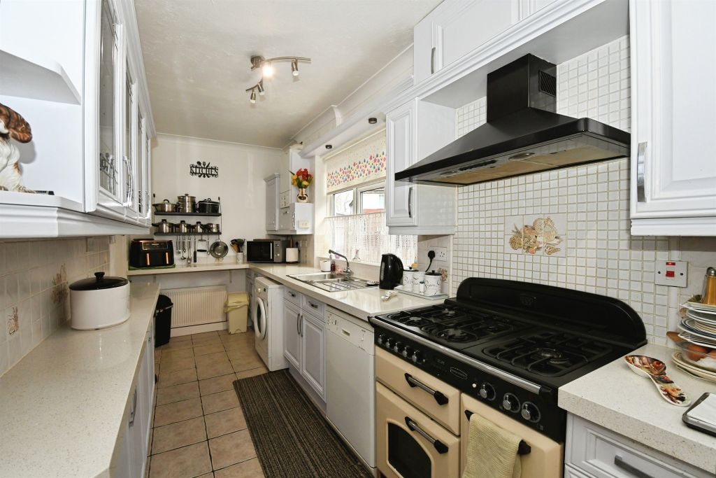 Property photo 2 of 16