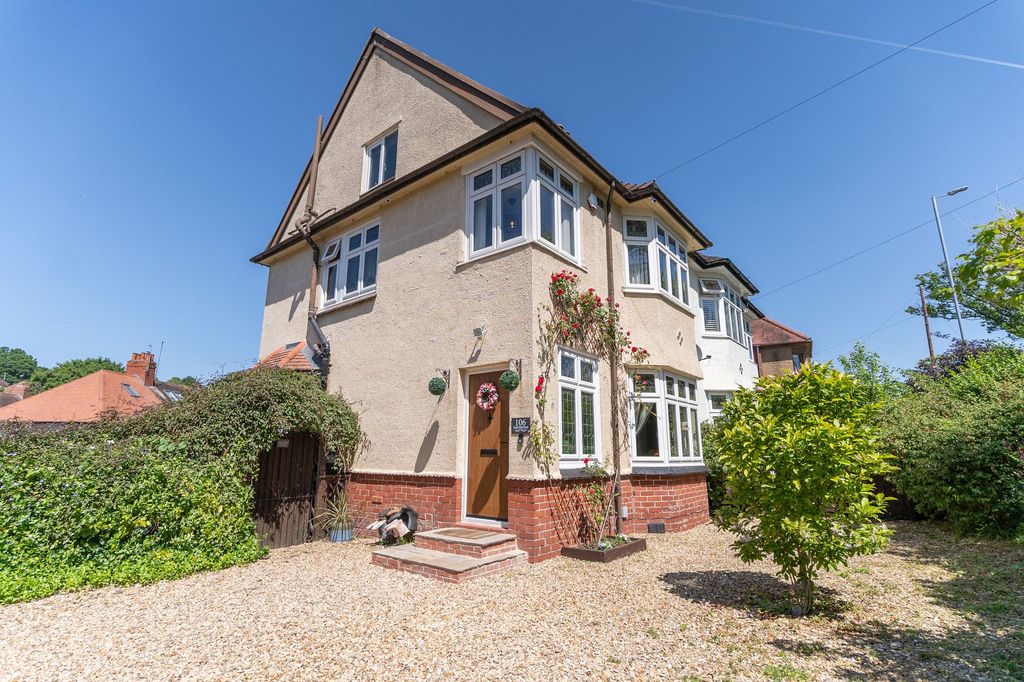 Property photo 1 of 34