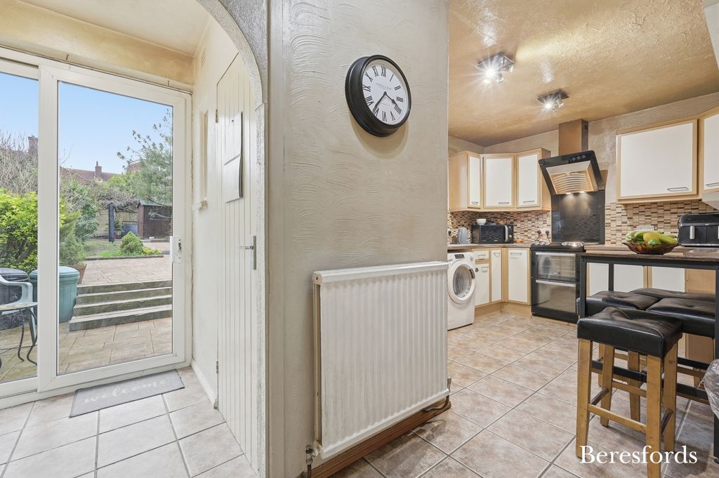 Property photo 3 of 28 Picture No. 28