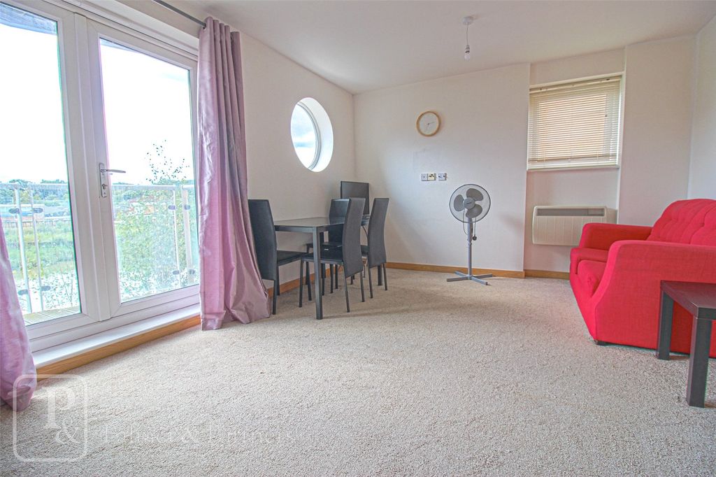 Property photo 3 of 10 Living Room
