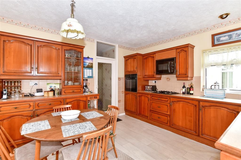 Property photo 1 of 14 Kitchen