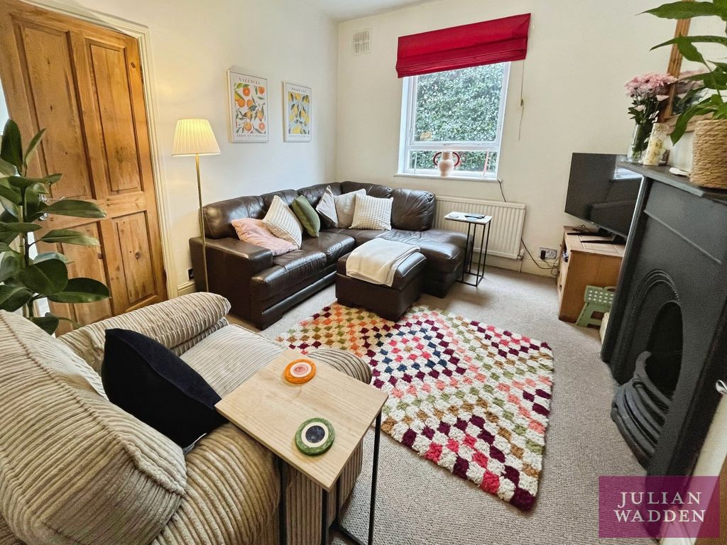 Property photo 2 of 12 Picture 2