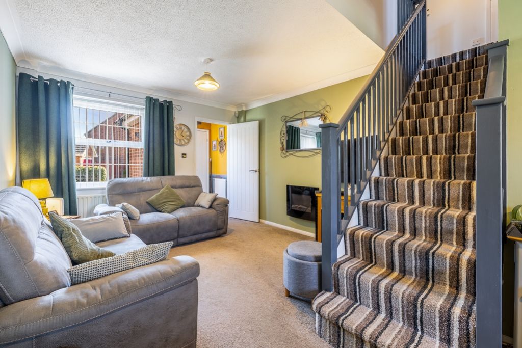 Property photo 2 of 21 16 Stephenson Close (Wyberton)-13