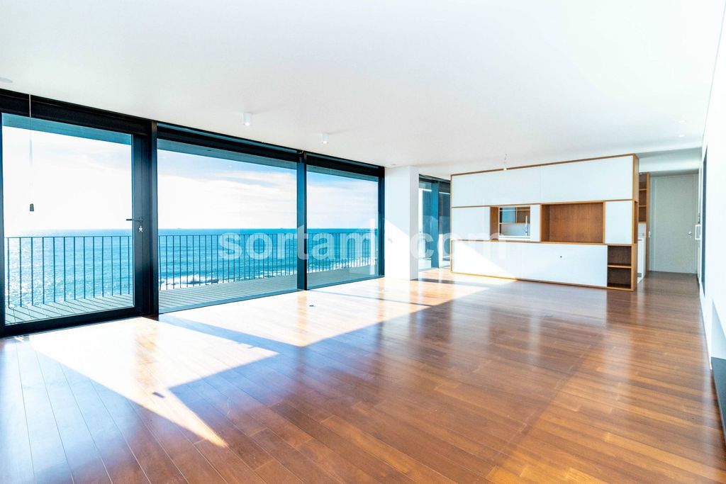 Property photo 2 of 37