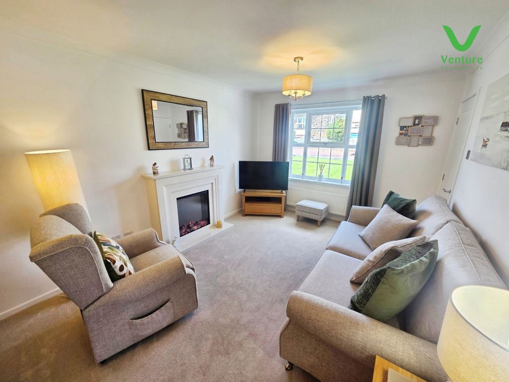 Property photo 2 of 15 Pbox-Img.Jpg