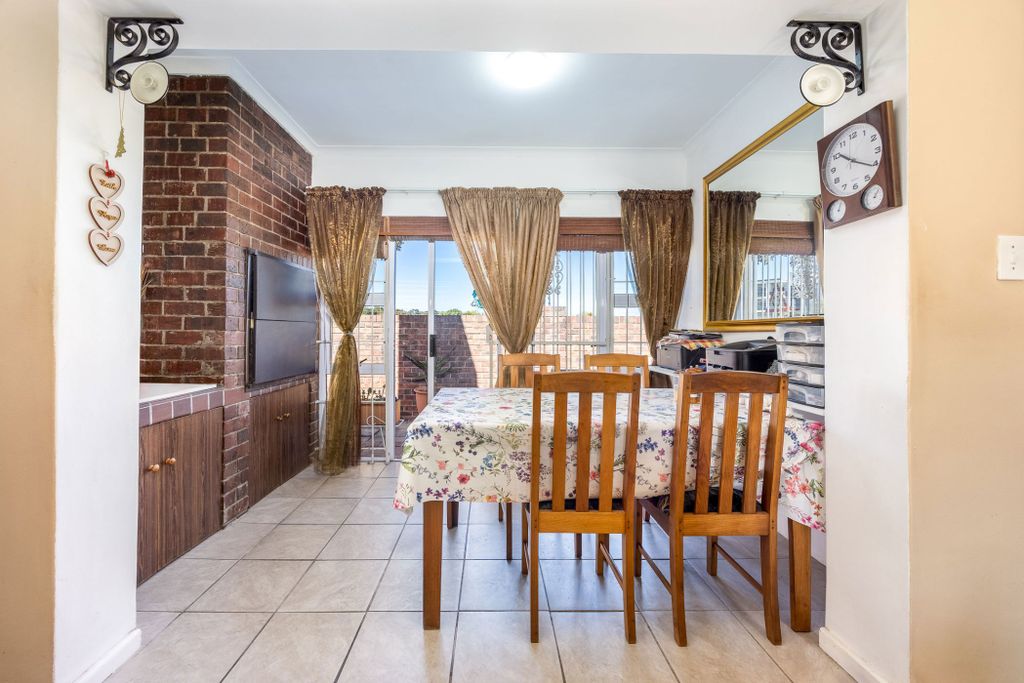 Property photo 3 of 20 Dbv1731897