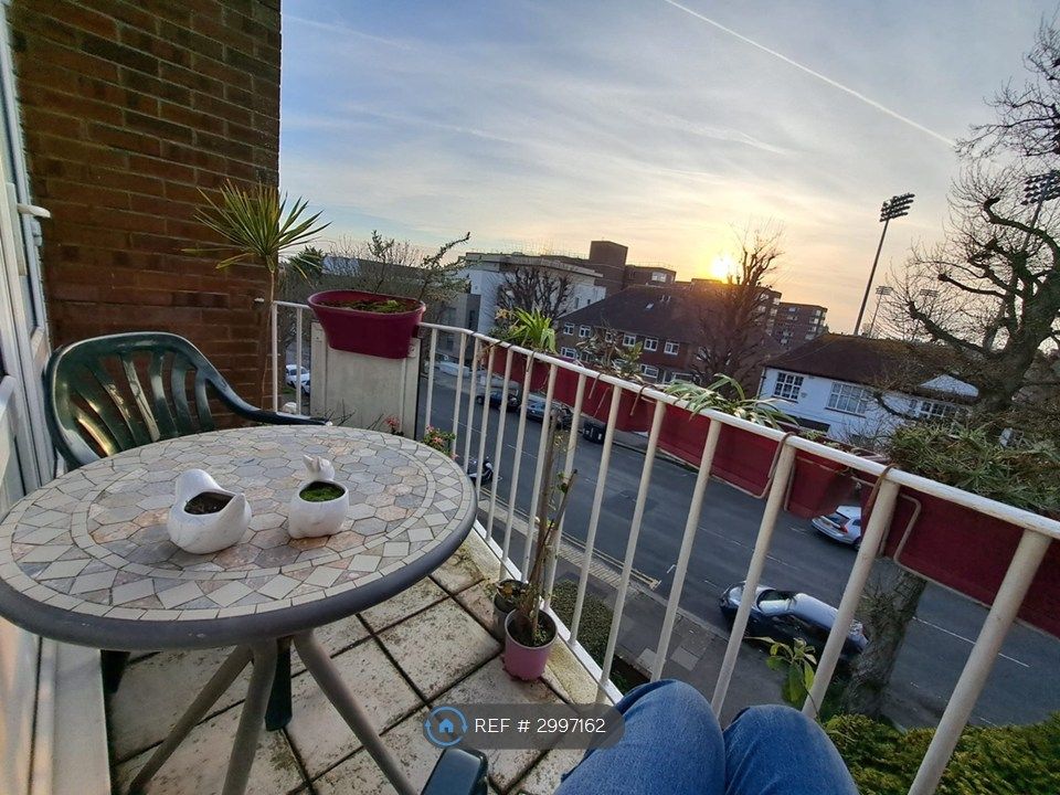 Property photo 1 of 25 Balcony