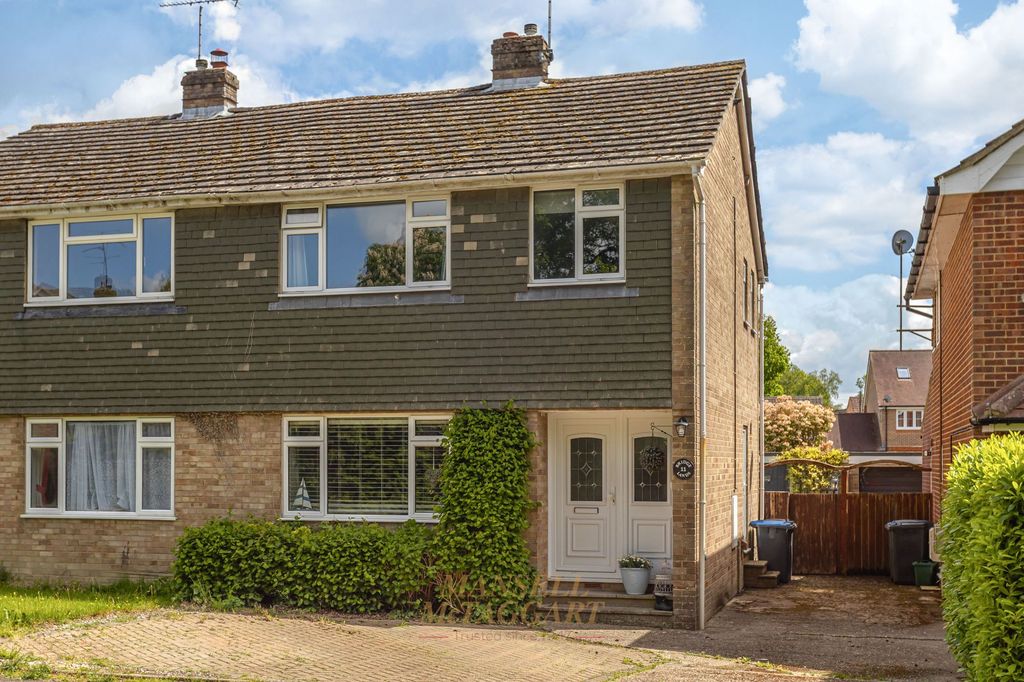 Property photo 1 of 27