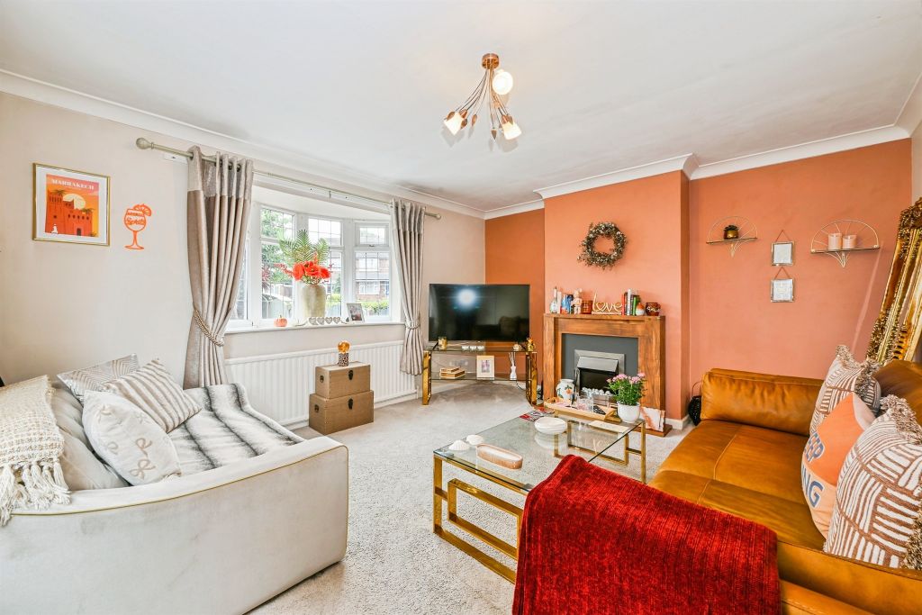 Property photo 3 of 19