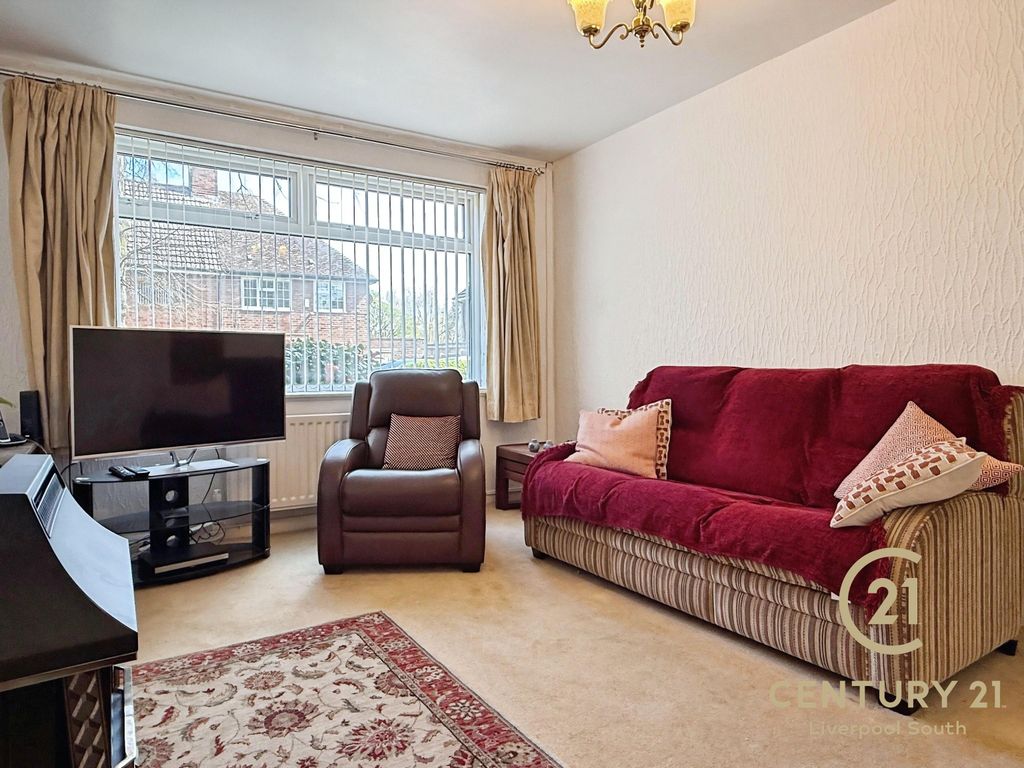 Property photo 3 of 18