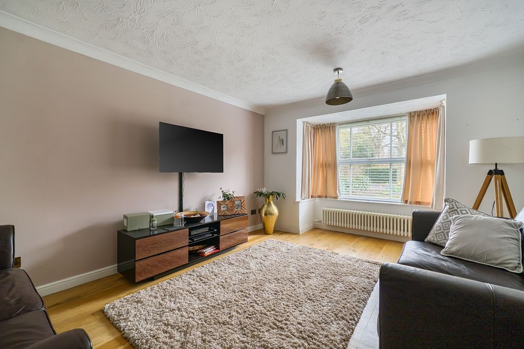 Property photo 3 of 16