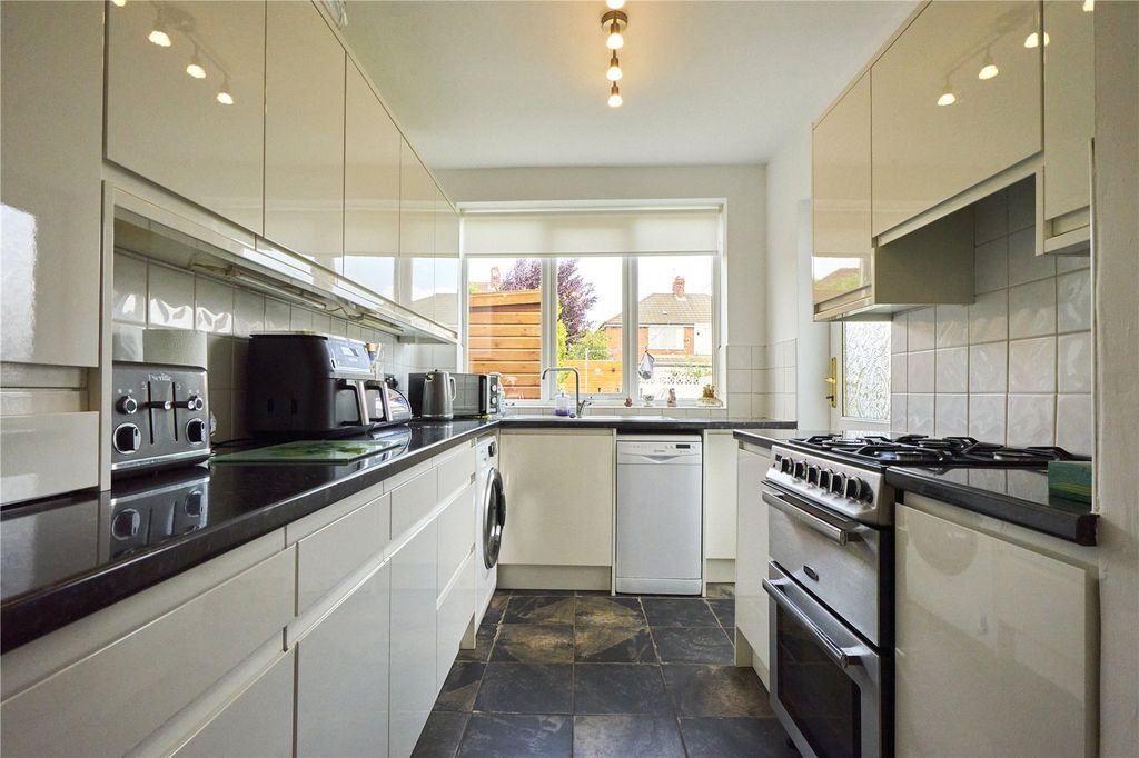 Property photo 2 of 16 Picture No. 39