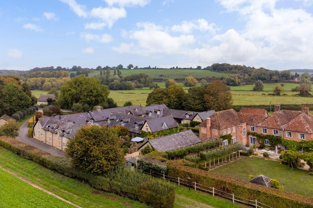 Property photo 3 of 25 98059_The-Old-Dairy-Stratford-Sub-Castle (1).Jpg