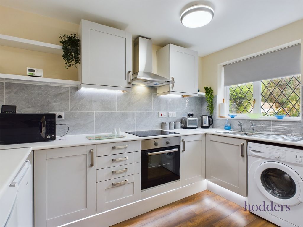 Property photo 2 of 10 Picture No. 21