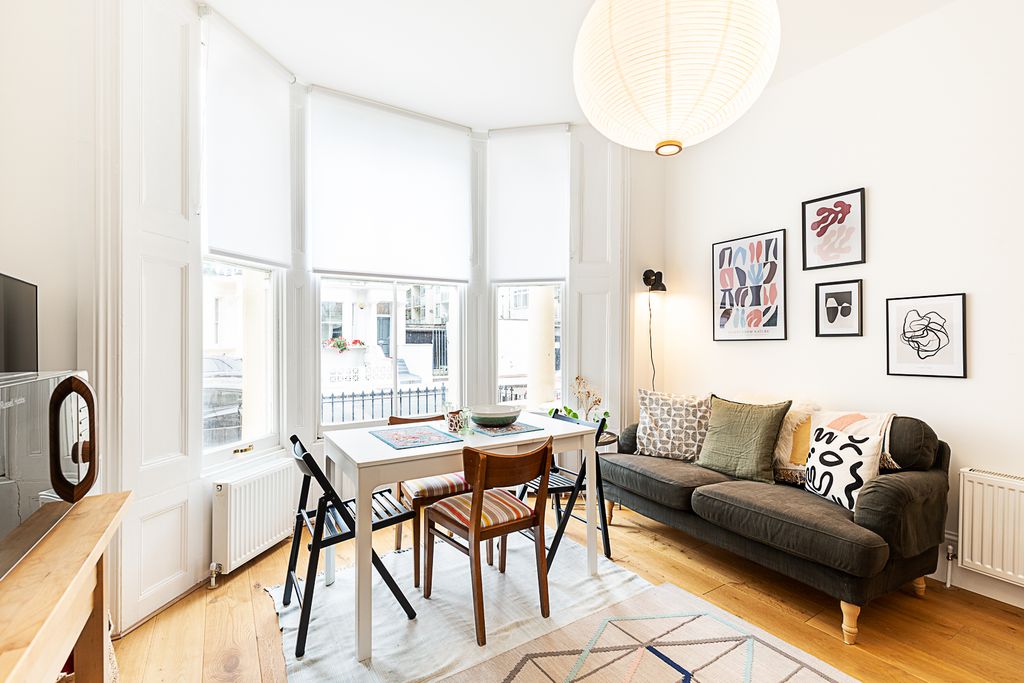 Property photo 2 of 26