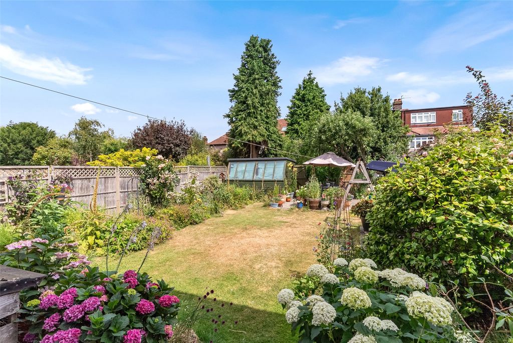 Property photo 2 of 11 Picture No. 30