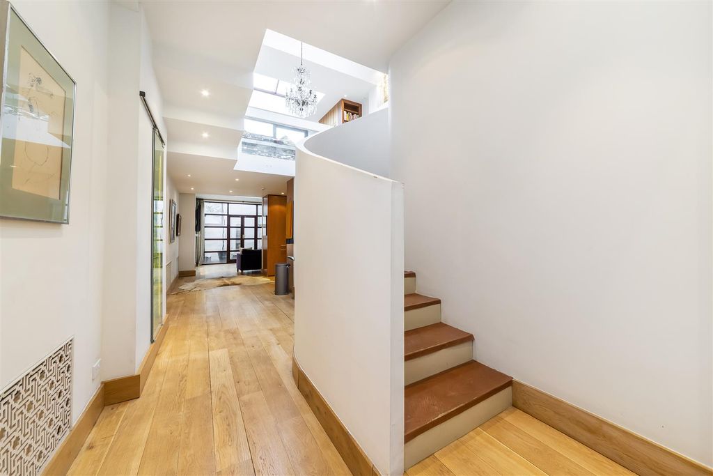 Property photo 3 of 30 Helliwell &amp; Co