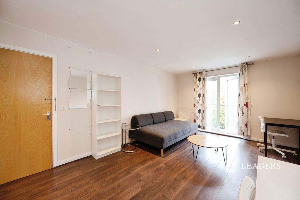 Property photo 2 of 6 Pbox-Img.Jpg