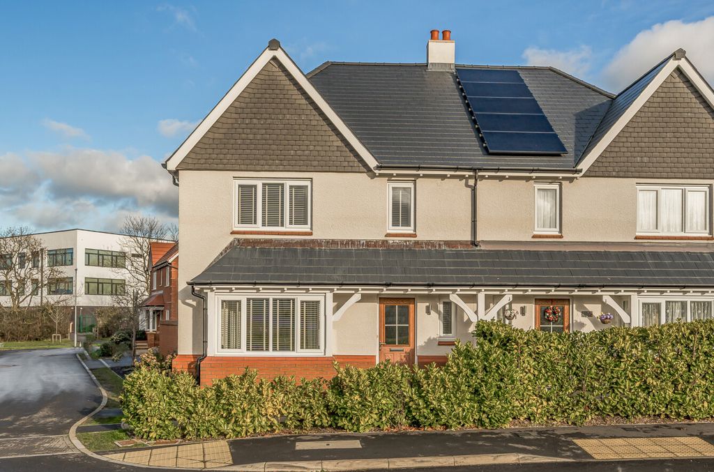 Property photo 1 of 19 1396561-13-695E6B...