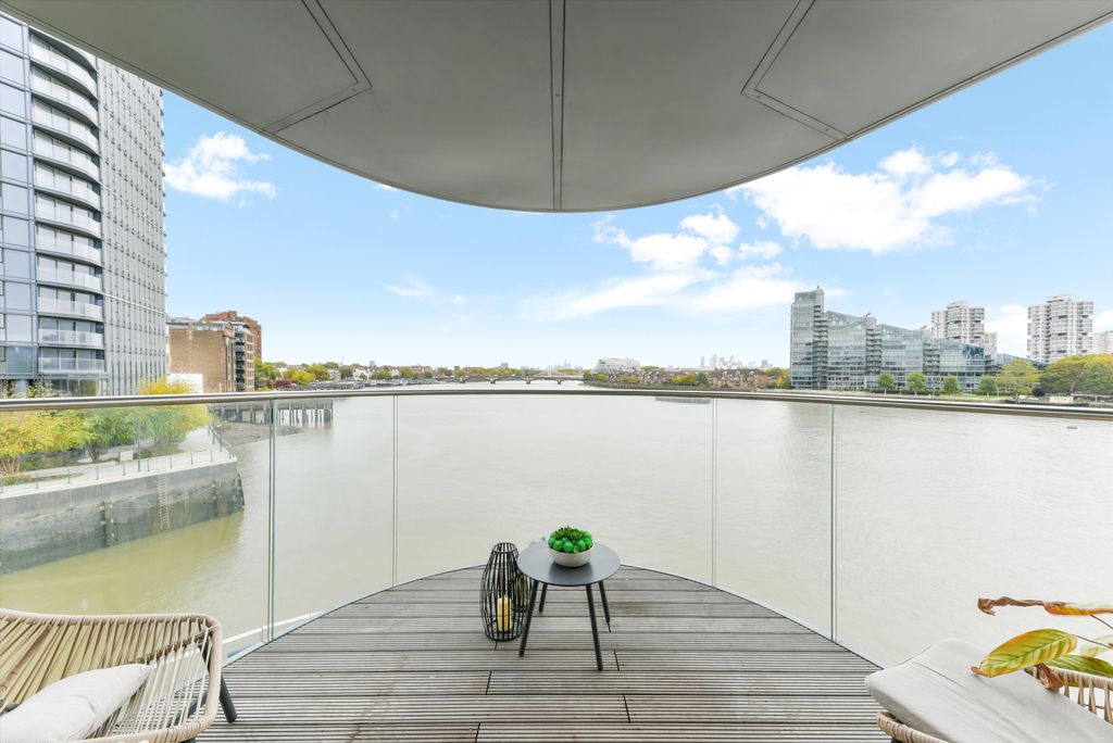 Property photo 2 of 16 Image