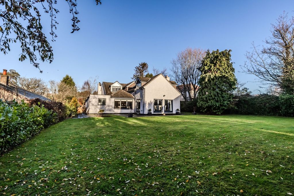 Property photo 2 of 29 199Darrasroad-43